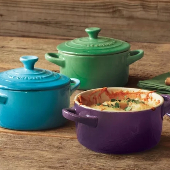$Le Creuset Signature Petite Cocotte, 8 oz.Retail Price $31.95US,Color Ca… - Picture 3 of 15